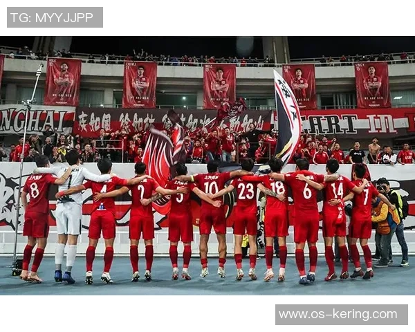 广东恒大与上港巅峰对决谁能在中超赛场上书写新的传奇 广东恒大与上港巅峰对决谁能在中超赛场上书写新的传奇